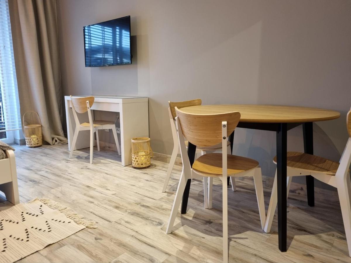 Apple Apartments - Gdanska Prywatne Miejsce Parkingowe Λοτζ Εξωτερικό φωτογραφία
